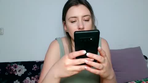 Snapshot of dalyana22 chatting on April 27, 8:40 pm Maria online show from April 27, 8:40 pm