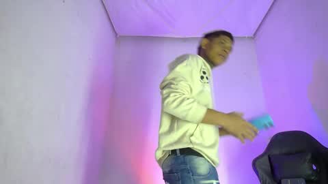 damar_felipe online show from December 4, 7:44 pm