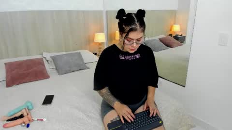Damaris Ponce online show from June 29, 3:46 am