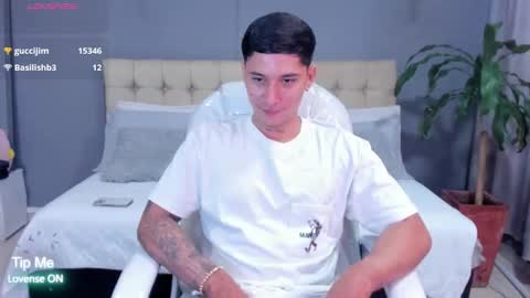 Snapshot of damian23_ chatting on September 16, 12:06 pm DAMIAN online show from September 16, 12:06 pm