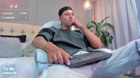 Snapshot of damian23_ chatting on September 28, 2:55 pm DAMIAN online show from September 28, 2:55 pm