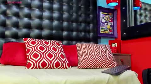 ---Damian--- online show from February 16, 1:18 pm