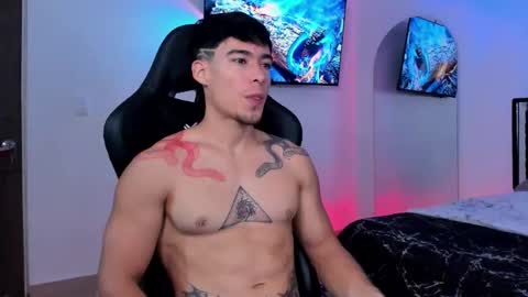 Snapshot of damian_fit chatting on September 12, 10:15 am Damian online show from September 12, 10:15 am