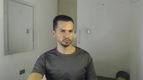 Damian online show from October 8, 3:42 pm