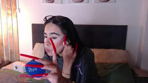 damian_n_lissa online show from May 7, 1:22 am