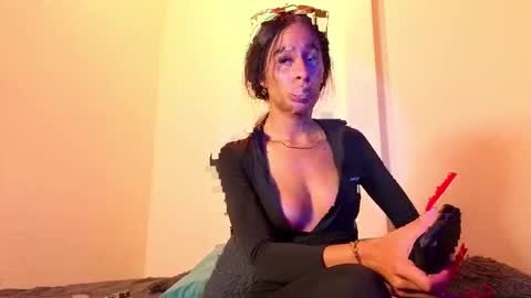 damian_n_lissa online show from May 11, 12:05 am