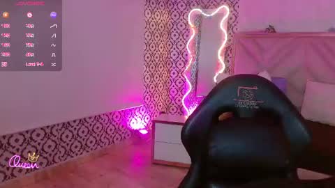 damian_tay1 online show from June 27, 11:37 am