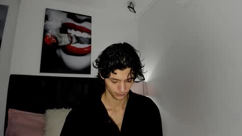 Snapshot of damian_vadim chatting on February 9, 11:14 am Damian Vadim online show from February 9, 11:14 am