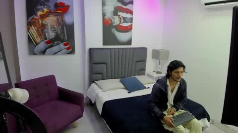 Snapshot of damian_vadim chatting on March 3, 11:05 am Damian Vadim online show from March 3, 11:05 am