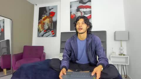 Snapshot of damian_vadim chatting on March 4, 1:17 pm Damian Vadim online show from March 4, 1:17 pm