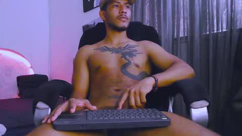 instagram damiannreed. online show from March 10, 6:24 pm