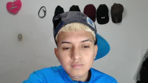 damiansexyboy69 online show from November 24, 4:34 am