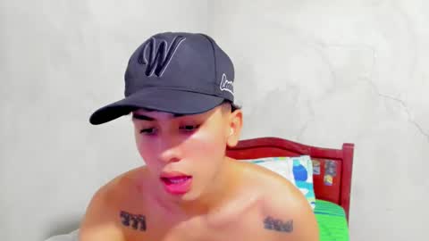 Snapshot of damien_444 chatting on September 30, 12:10 pm damien_444 online show from September 30, 12:10 pm