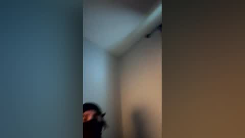 Snapshot of damiko11 chatting on March 15, 1:17 pm damiko11 online show from March 15, 1:17 pm