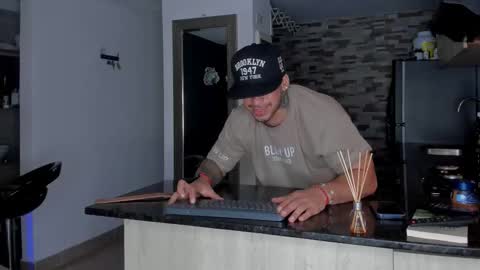 INSTAGRAM  DAMMIANMILLEROFICIAL online show from January 8, 1:35 pm