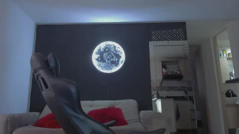 INSTAGRAM  DAMMIANMILLEROFICIAL online show from April 4, 12:46 pm