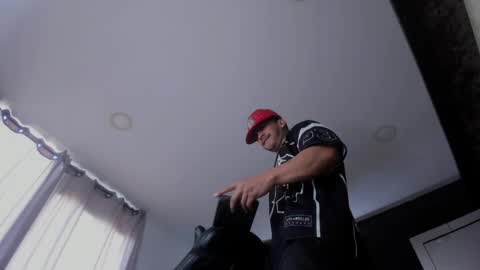 INSTAGRAM  DAMMIANMILLEROFICIAL online show from April 12, 3:06 pm