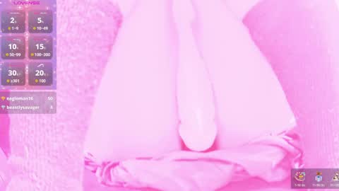 Snapshot of dammmtry chatting on May 9, 1:33 am Sophie online show from May 9, 1:33 am