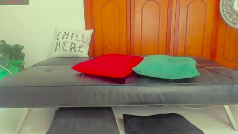 Kary-- independent model Schedule 0530am-1000am colombian time online show from December 24, 3:26 pm