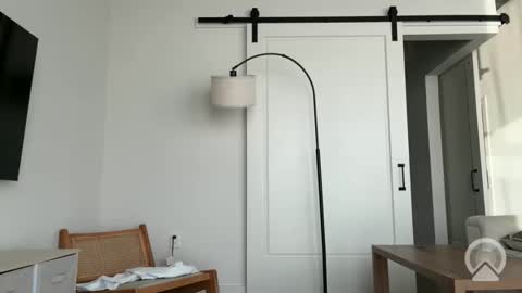 Clyde online show from November 26, 12:39 pm