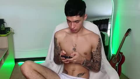 Damon online show from November 19, 7:58 pm