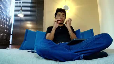 Damon  Salvatore online show from March 28, 7:02 pm