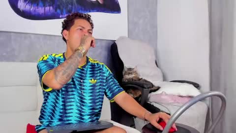 DAMON  online show from April 14, 8:31 am