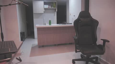 AbyssVoid online show from November 14, 10:58 am