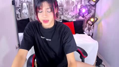 D A N online show from November 30, 12:36 am