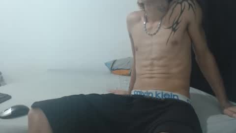 dan_jonson15 online show from October 24, 5:09 pm