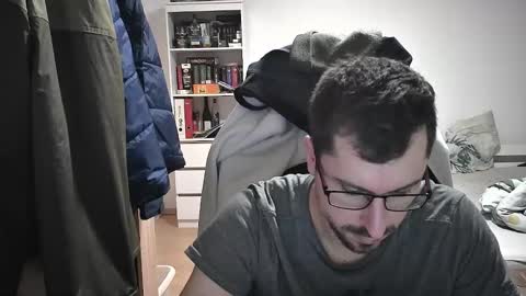 Snapshot of dan_the_man405 chatting on December 2, 7:27 pm King Dan online show from December 2, 7:27 pm