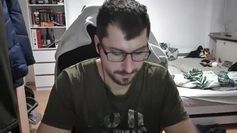Snapshot of dan_the_man405 chatting on December 7, 9:00 pm King Dan online show from December 7, 9:00 pm