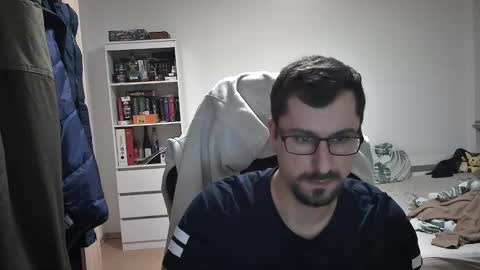 Snapshot of dan_the_man405 chatting on December 15, 7:10 pm King Dan online show from December 15, 7:10 pm