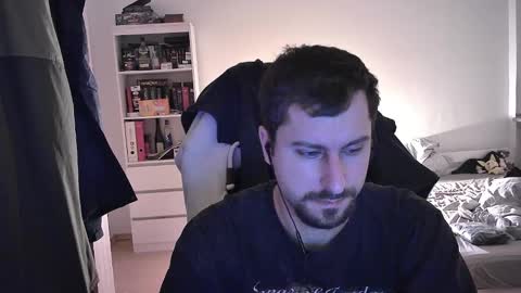 Snapshot of dan_the_man405 chatting on December 28, 8:47 pm King Dan online show from December 28, 8:47 pm