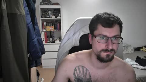 Snapshot of dan_the_man405 chatting on January 11, 7:38 pm King Dan online show from January 11, 7:38 pm