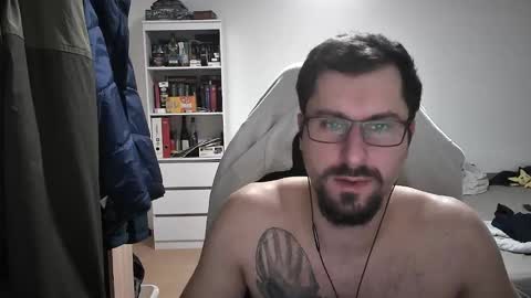 Snapshot of dan_the_man405 chatting on January 11, 10:40 pm King Dan online show from January 11, 10:40 pm