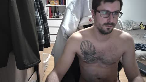 Snapshot of dan_the_man405 chatting on January 30, 7:26 pm King Dan online show from January 30, 7:26 pm