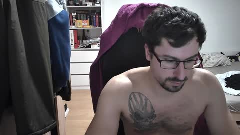 Snapshot of dan_the_man405 chatting on February 5, 6:26 pm King Dan online show from February 5, 6:26 pm