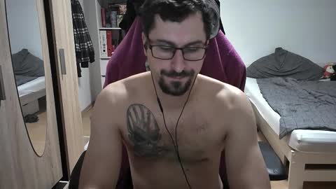 King Dan online show from December 14, 9:19 pm