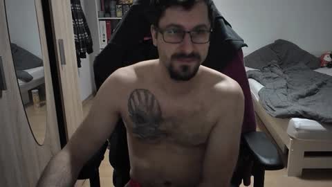 King Dan online show from December 18, 7:53 pm