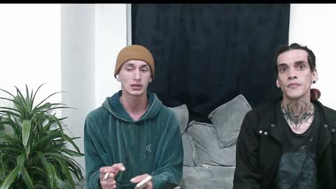 Dan and Noah online show from December 28, 5:02 am