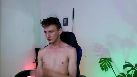 Dan and Noah online show from September 25, 4:43 pm