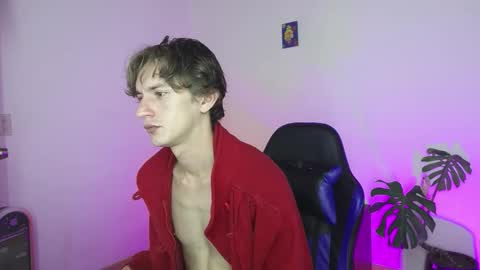 Snapshot of dan_yagami chatting on March 28, 5:01 pm Dan and Noah online show from March 28, 5:01 pm