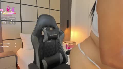 D A N A  online show from October 29, 7:04 pm