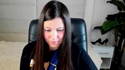 Snapshot of dana_dom chatting on October 18, 2:03 am Dana Dom online show from October 18, 2:03 am