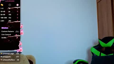 Danna  online show from October 5, 6:17 pm