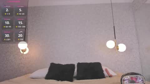    online show from November 9, 8:51 pm