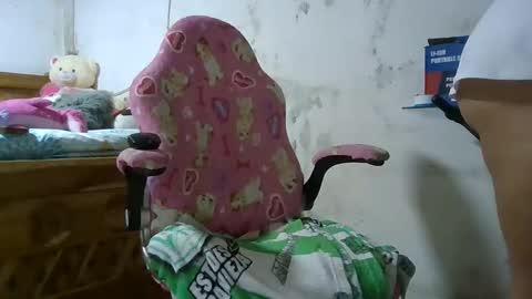 danae01 online show from April 19, 7:16 pm