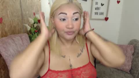 danalaleska online show from November 8, 5:07 am