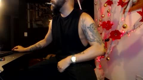 danbury online show from December 14, 8:52 am